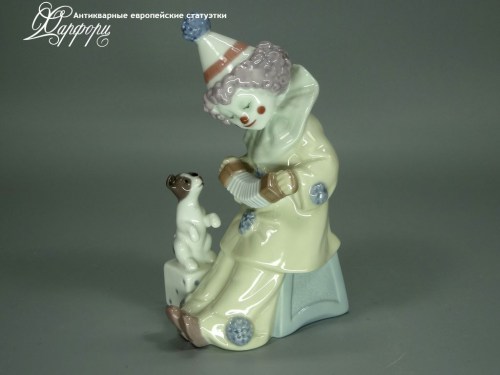 Купить фарфоровые статуэтки Lladro, Клоун с гармошкой, Испания